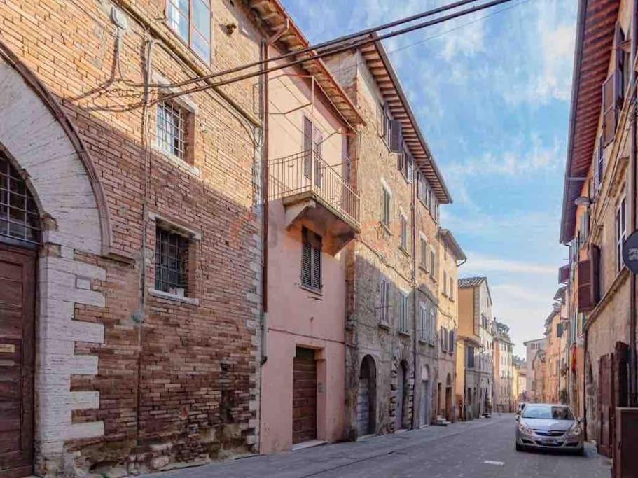 Perugia Home Apartment La Finestra Di Fronte ภายนอก รูปภาพ