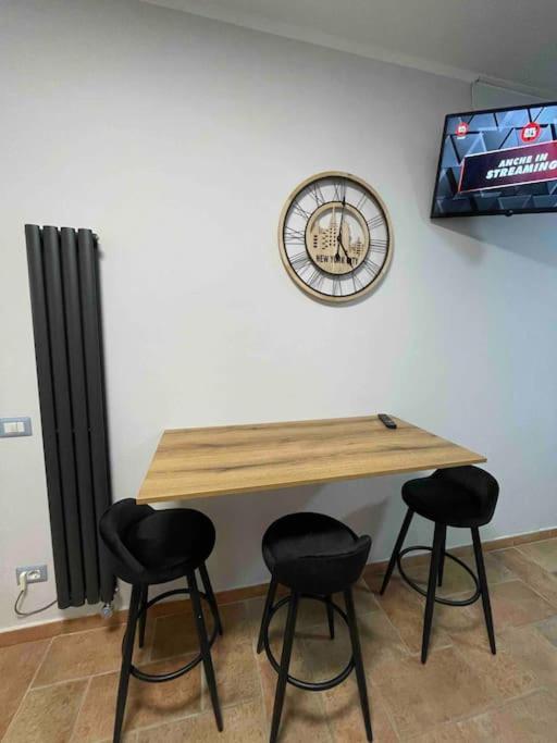 Perugia Home Apartment La Finestra Di Fronte ภายนอก รูปภาพ